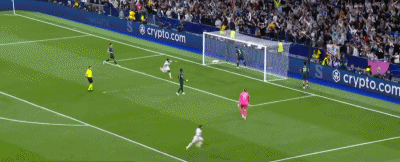 开云-这庆祝打几分？巴尔韦德三次庆祝：捶胸挥拳、指队友、拥抱队友