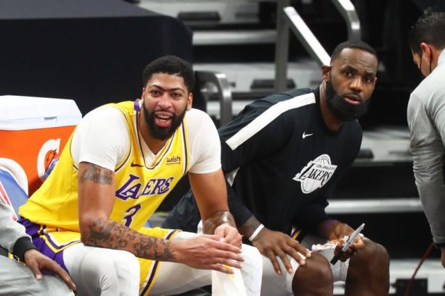 开云体育-双星闪耀助湖人继续进步,戴维斯三分线外投得更准